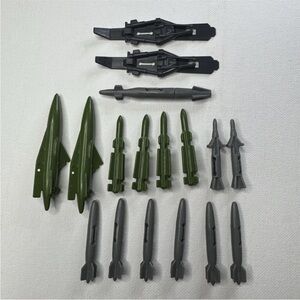 Vintage ARAH 1985 GI Joe Vehicle Gear Accessory Pack 1 Lot Missiles Incomplete